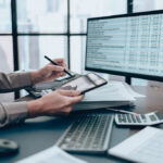 Qual o prazo ideal para cobrar clientes? Descubra como recuperar valores para o seu caixa.