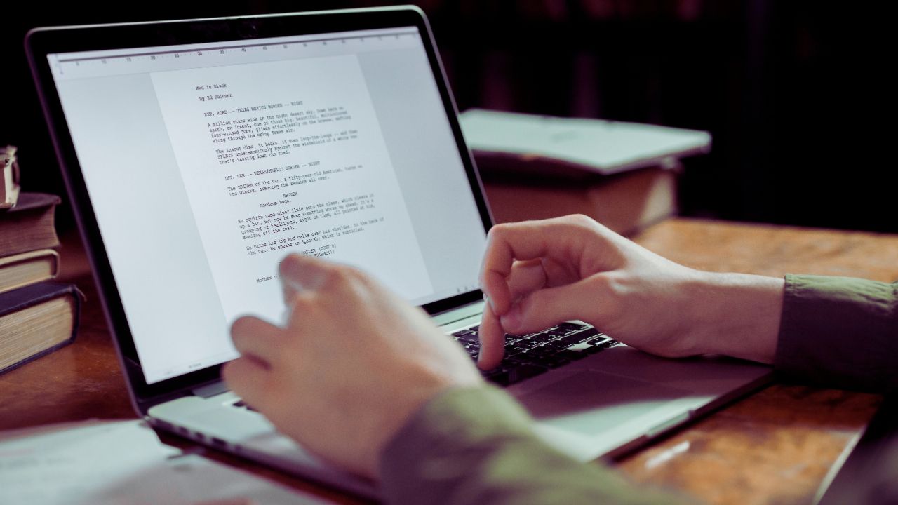 Roteiros de atendimento em cobrança: como criar, testar e melhorar