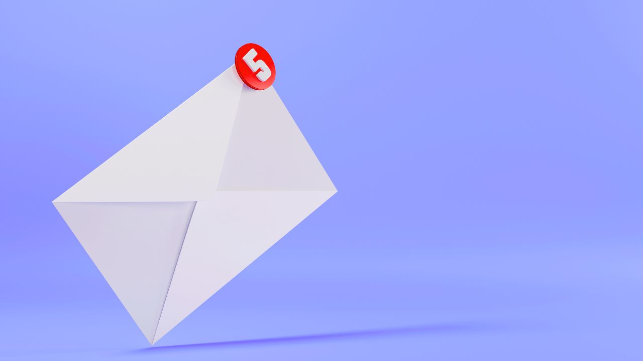 Por que seus clientes atrasam mesmo recebendo a cobrança?