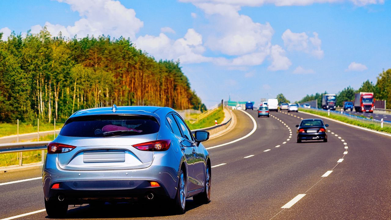 Causas mais comuns de cancelamento (churn) em empresas de rastreamento veicular